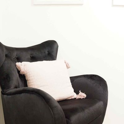 Aura Laser & Skincare interior